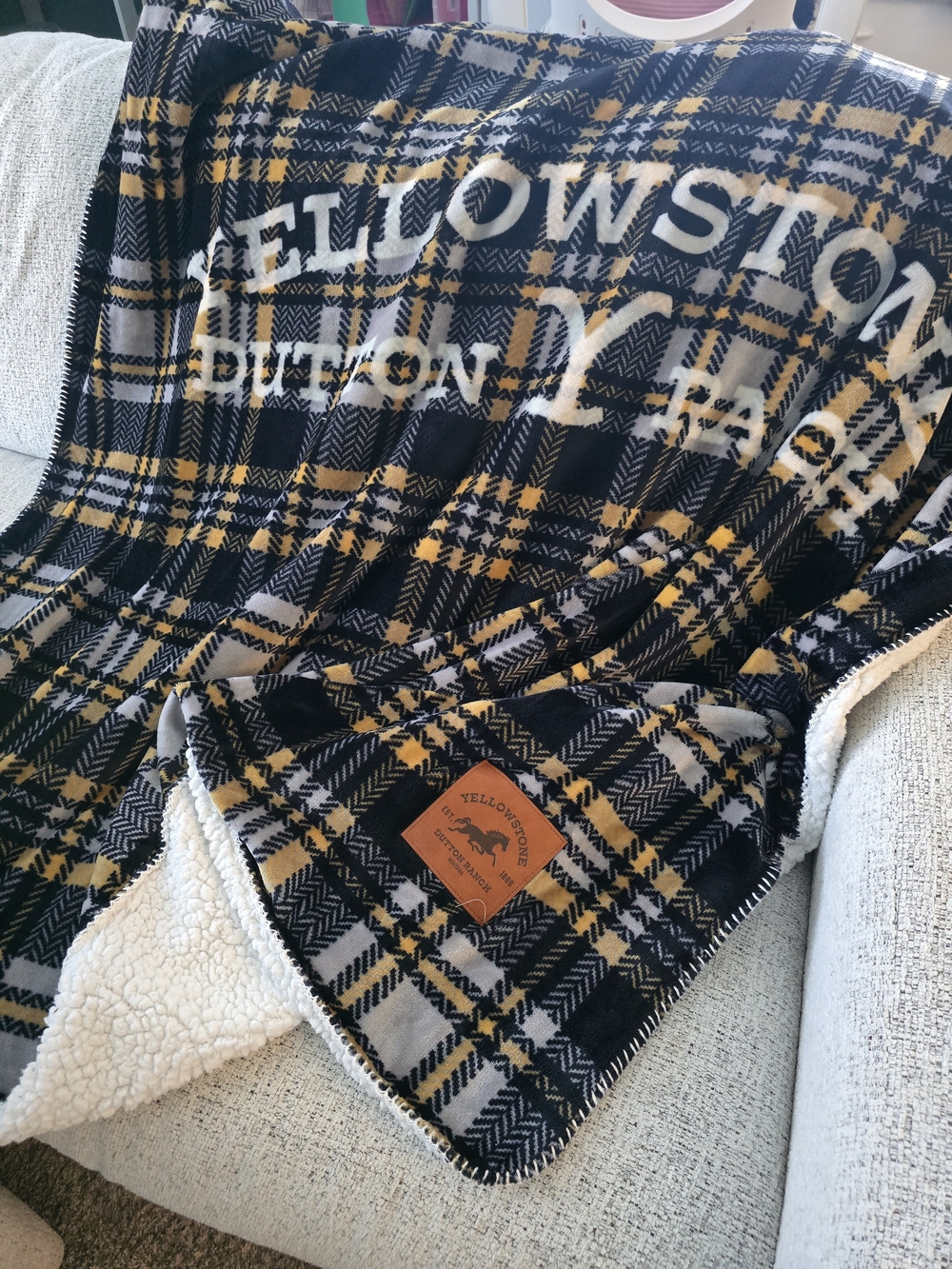 & Other Stories Plaid Sherpa Throw Blanket - Black, Gray & Yellow